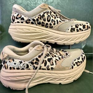 Hoka Bondi X Eg Leopard Print Women’s 6